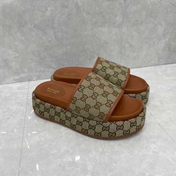 Gucci Canvas GG Monogram Platform Slide Sandals - Picture 1 of 9